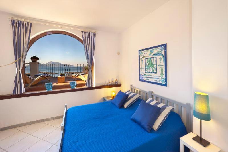 San Montano Apartment Sleeps 5 Air Con Wifi Massa Lubrense Esterno foto